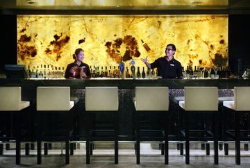 SIN CROhotel Bar Lounge 1